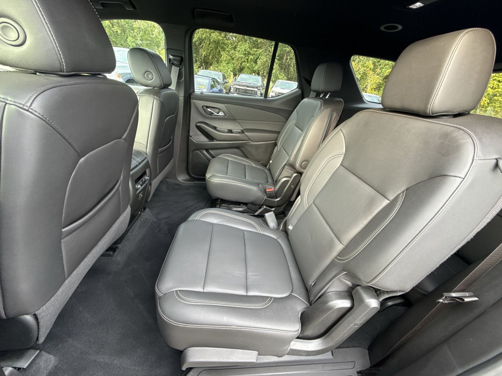 Used 2023 Chevrolet Traverse LT AWD/4WD image 25