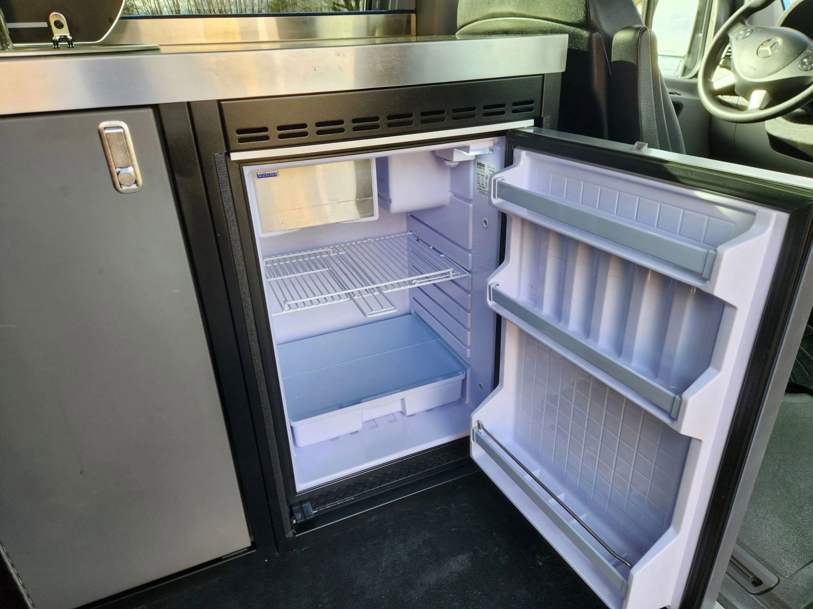 Used 2017 Mercedes-Benz Sprinter 2500 image 14