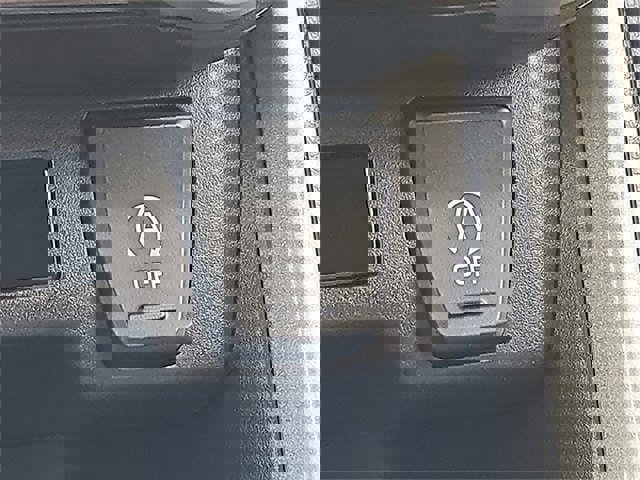 New 2025 Toyota RAV4 LE image 18