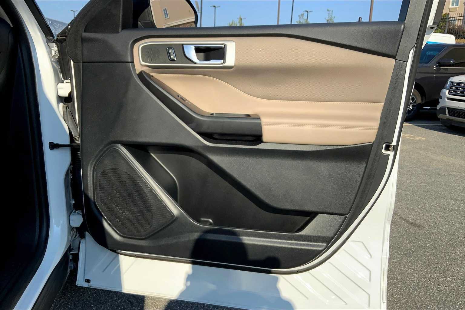 Used 2020 Ford Explorer XLT RWD image 22