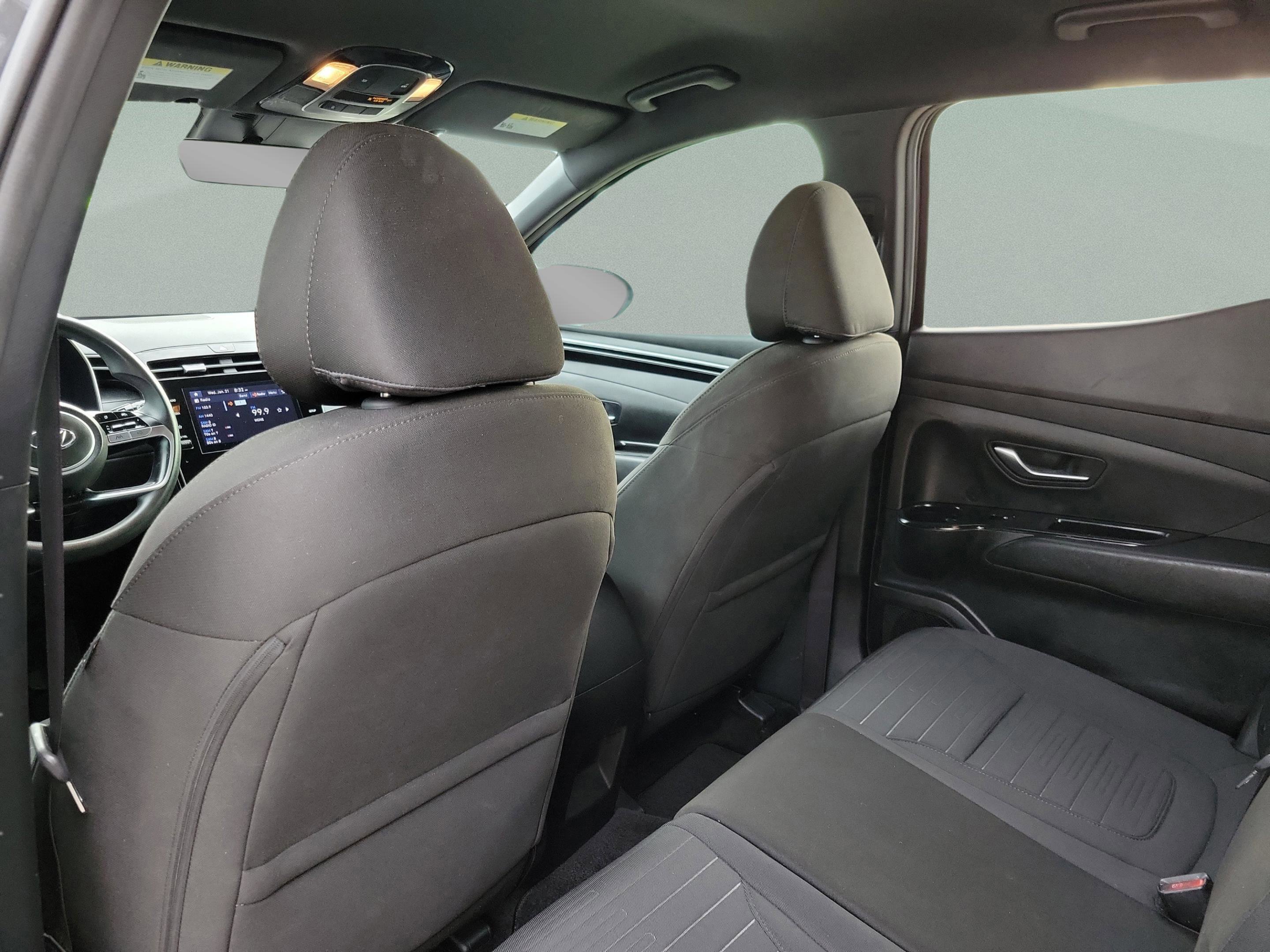 Used 2022 Hyundai Santa Cruz SEL image 16