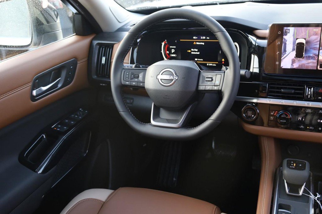 New 2026 Nissan Pathfinder Platinum AWD/4WD image 26