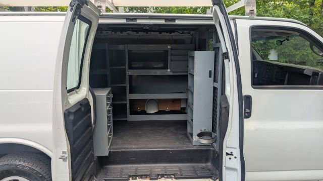 Used 2013 GMC Savana 3500 RWD image 18
