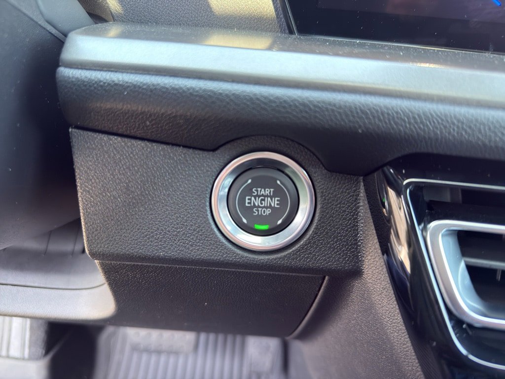 New 2026 Chevrolet Traverse LT w/ Sun and Wheel Package image 13