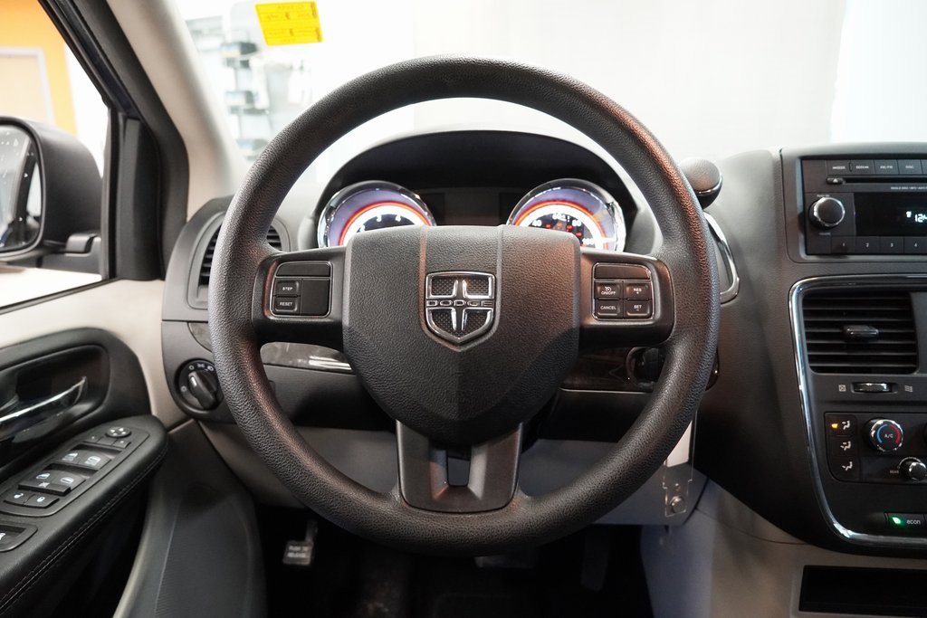 Used 2016 Dodge Grand Caravan SE w/ Quick Order Package 29E SE image 16