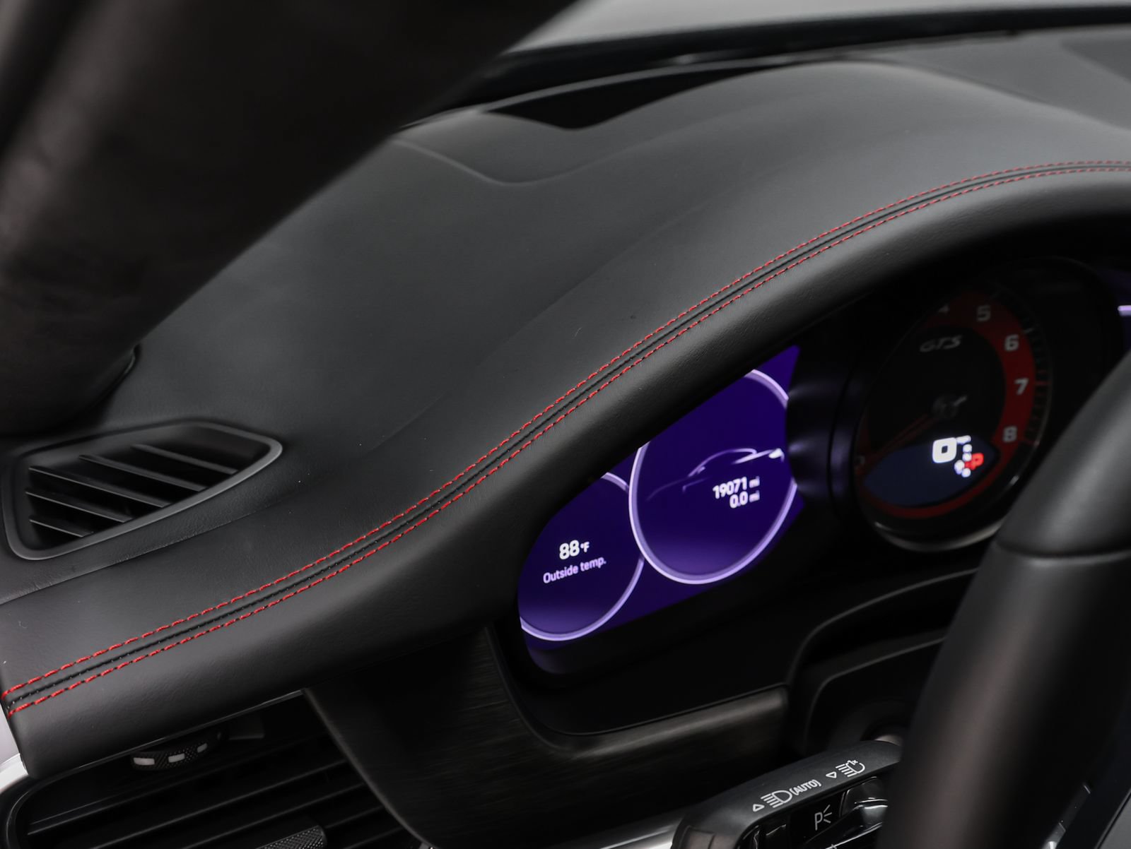 Certified 2023 Porsche Panamera GTS AWD/4WD image 33