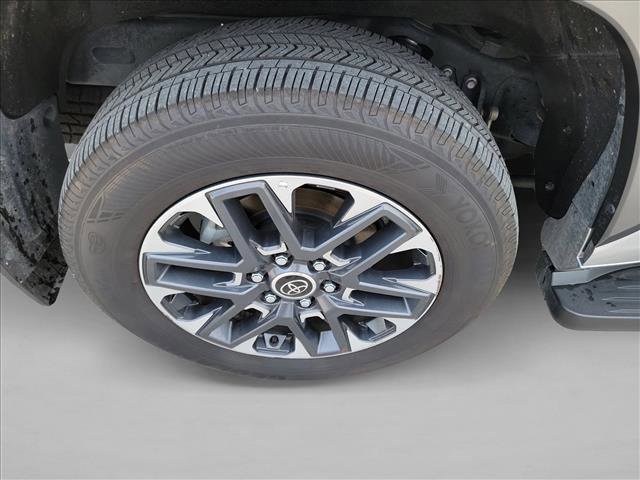 Used 2024 Toyota Sequoia Limited w/ Tow Technology Package AWD/4WD image 11