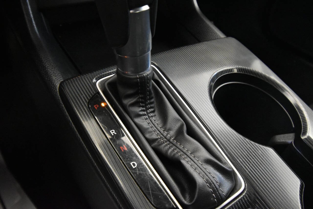 Used 2025 Honda Civic Sport image 19