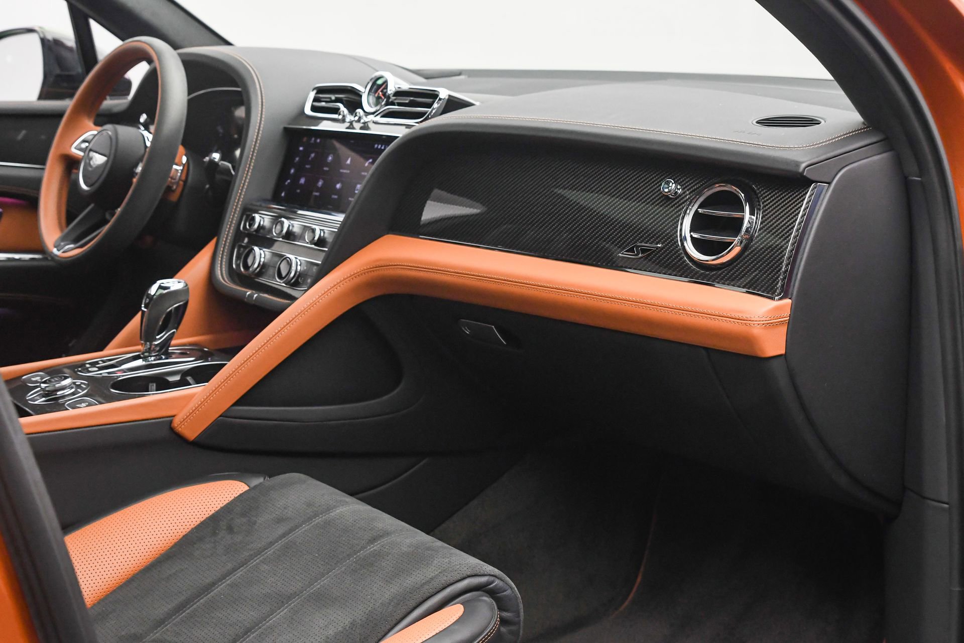 Certified 2022 Bentley Bentayga image 20