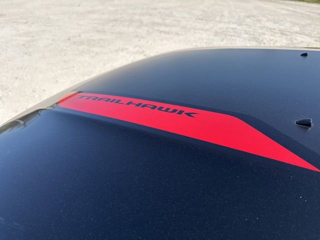 Used 2025 Jeep Compass Trailhawk image 7