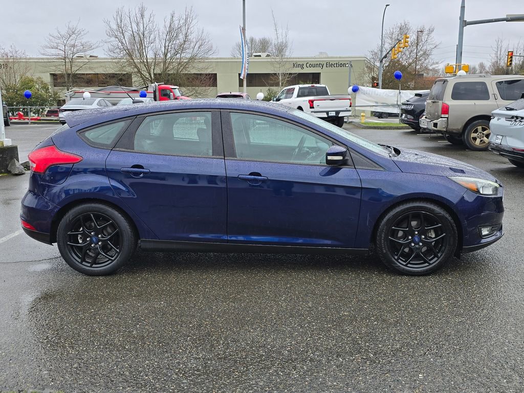 Used 2016 Ford Focus SE w/ Equipment Group 201A image 4