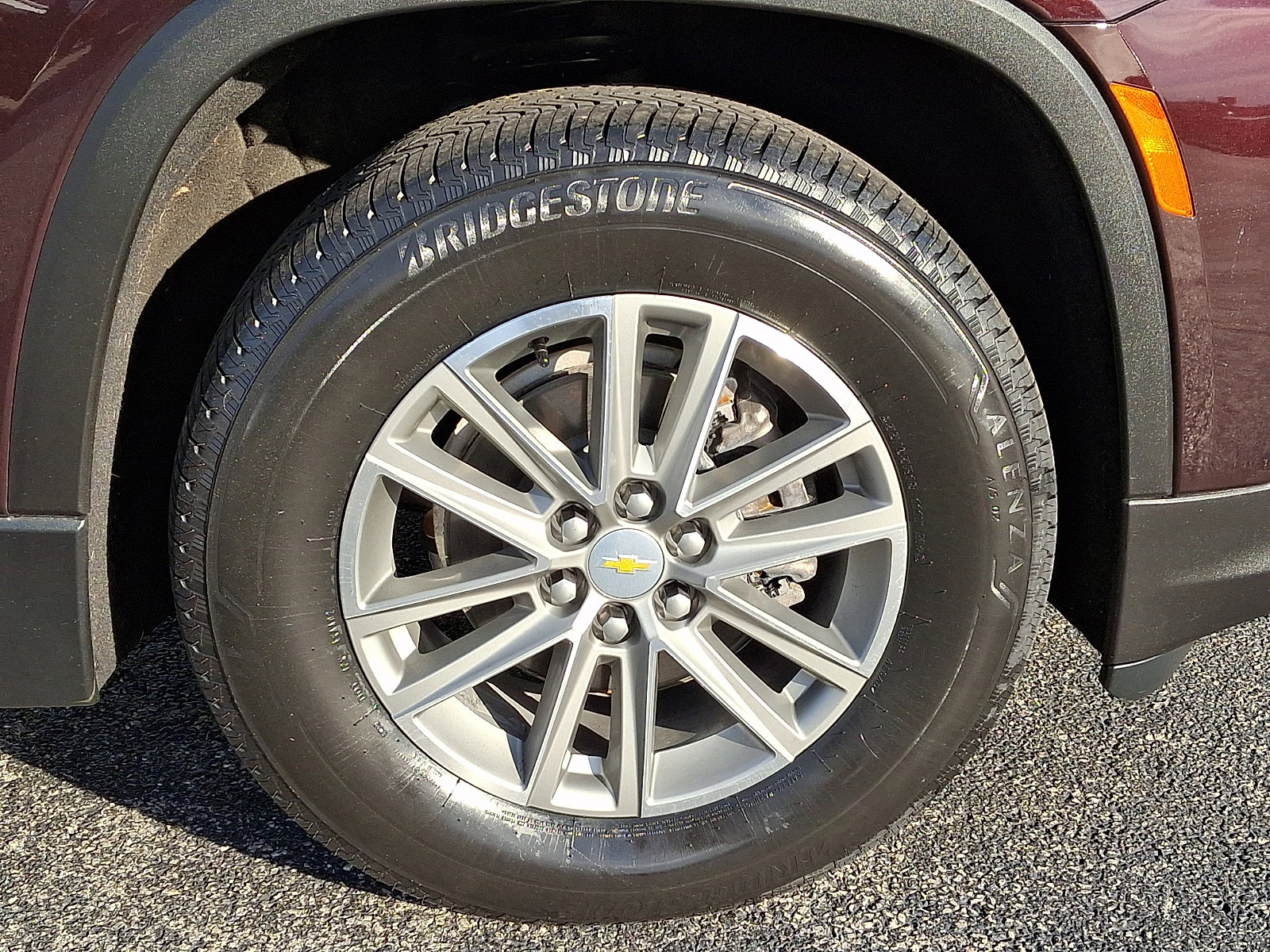 Used 2022 Chevrolet Traverse LT image 9