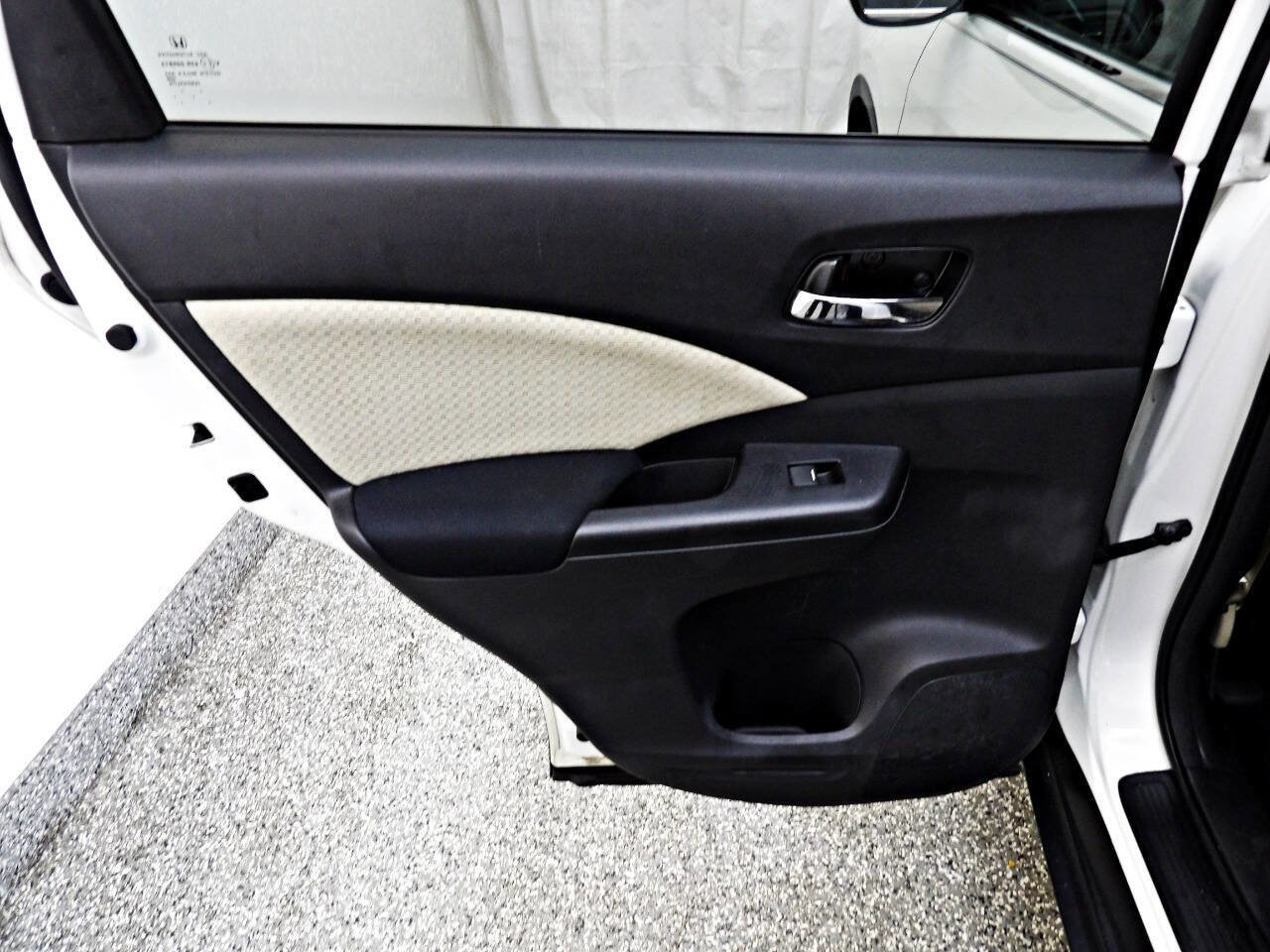 Used 2016 Honda CR-V EX image 9