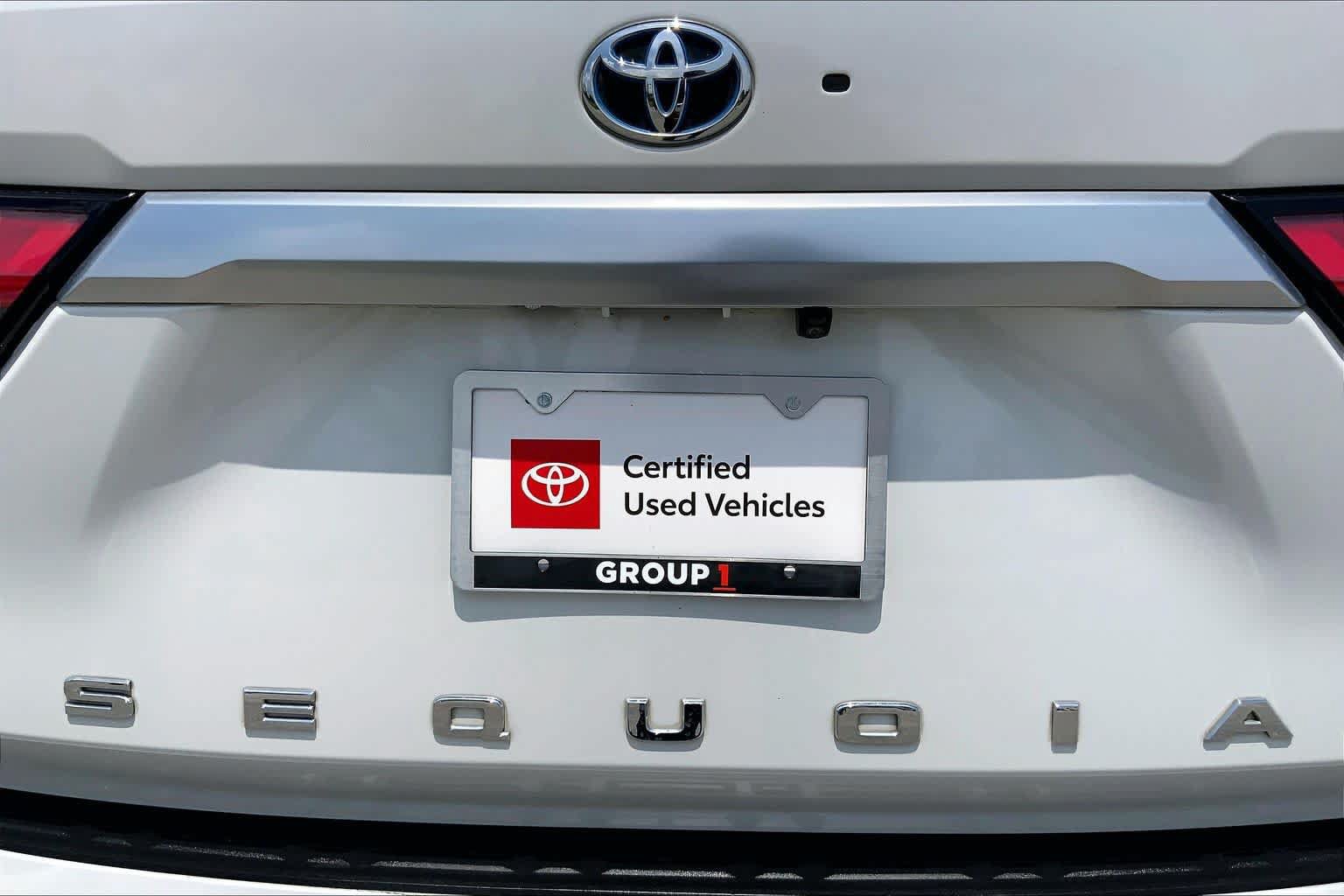 Used 2023 Toyota Sequoia Capstone RWD image 10
