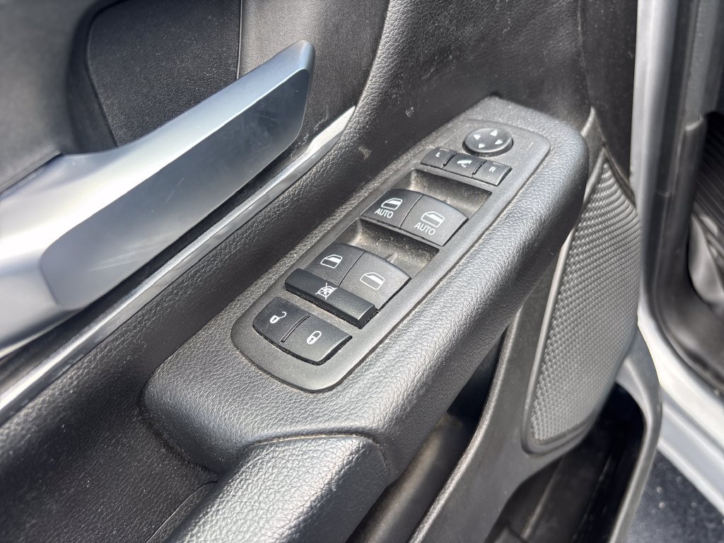 Used 2022 RAM 1500 Big Horn AWD/4WD image 17