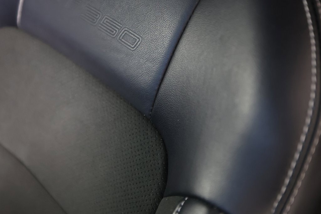 Used 2016 Ford Mustang Shelby GT350 w/ Technology Package image 35