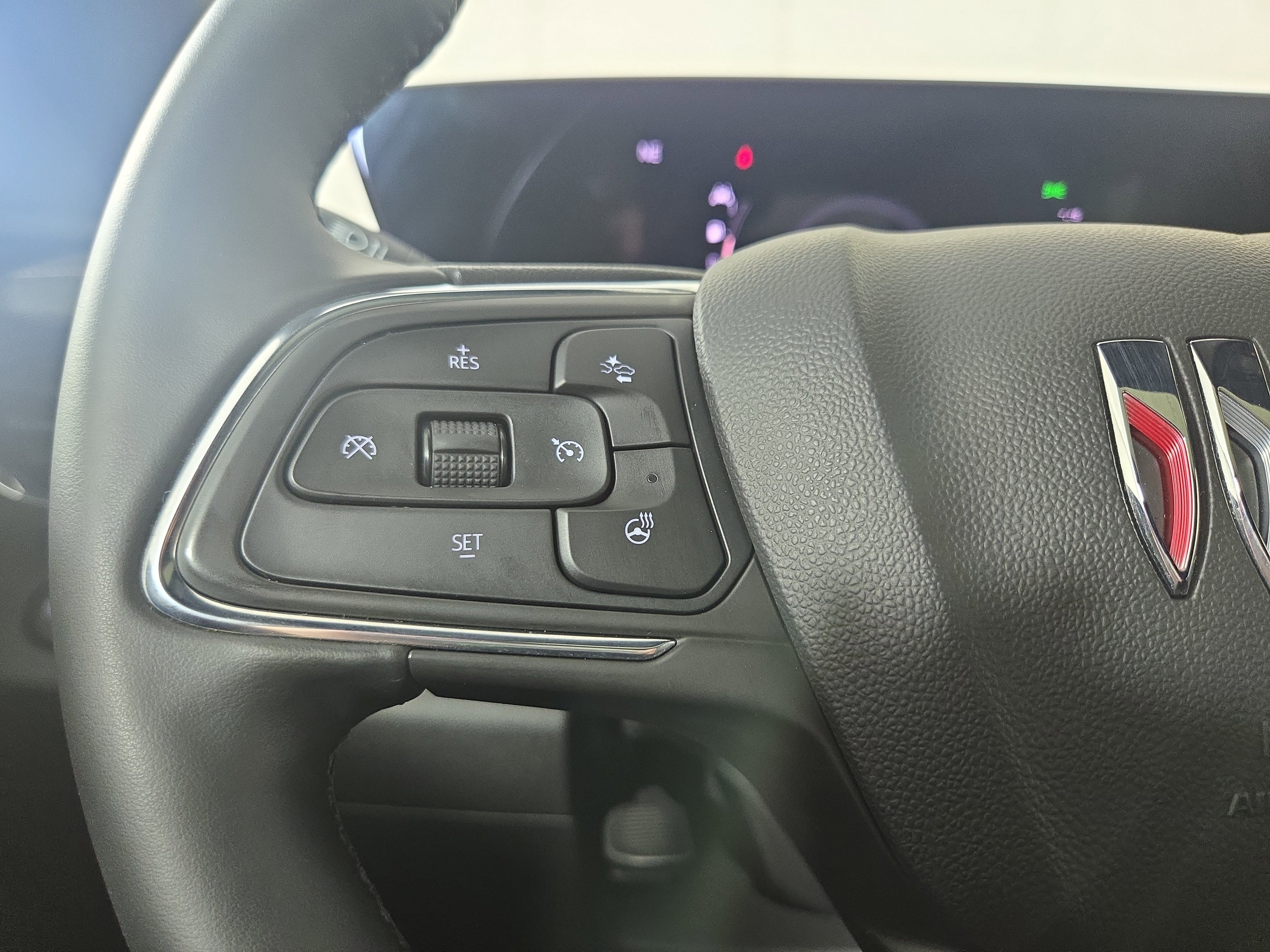 Certified 2025 Buick Envista Avenir image 15