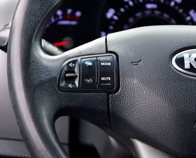 Used 2016 Kia Sportage LX image 17