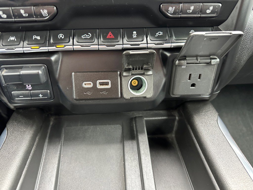 Used 2021 Chevrolet Silverado 1500 LTZ image 29