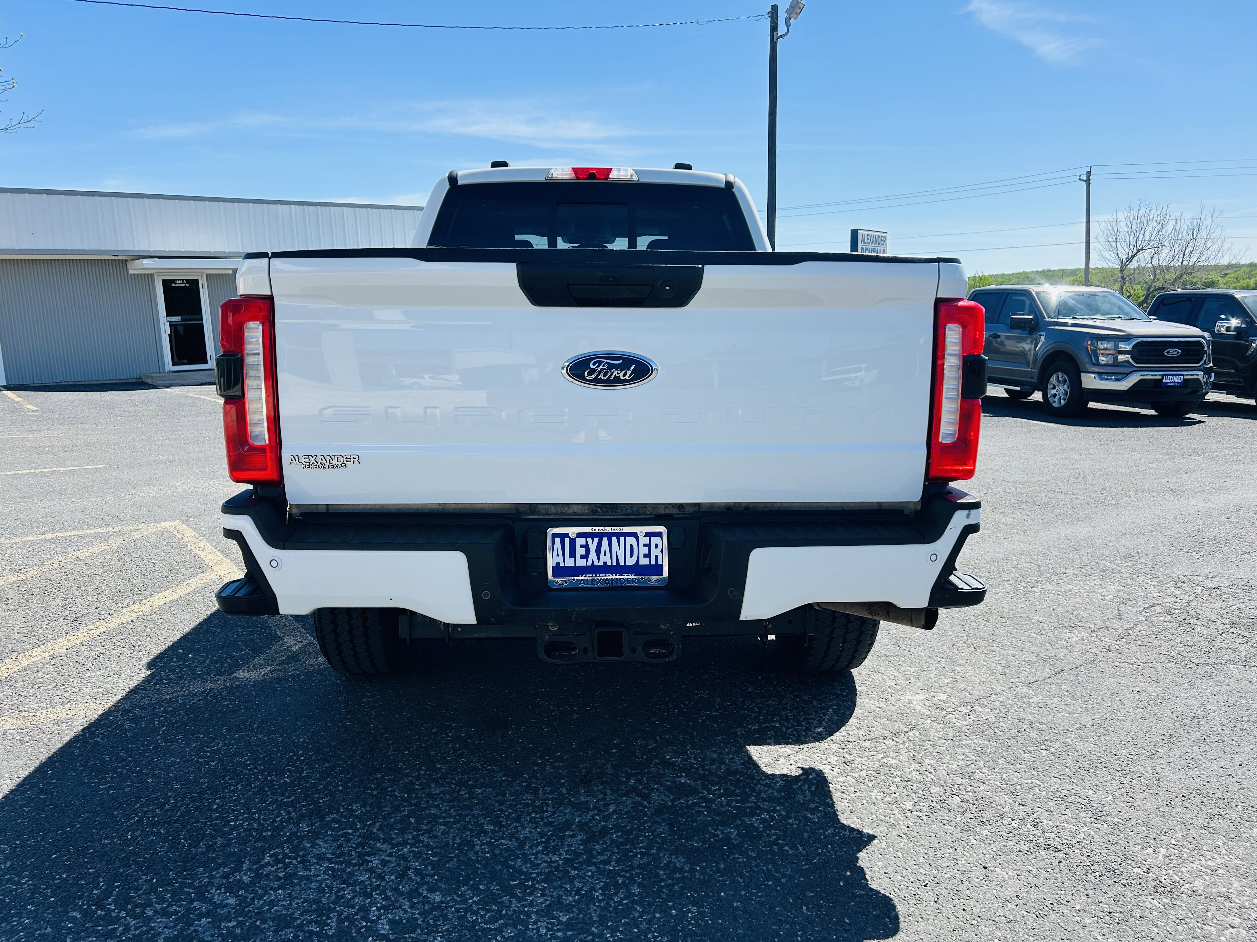 Used 2024 Ford F250 XL w/ STX Appearance Package AWD/4WD image 8