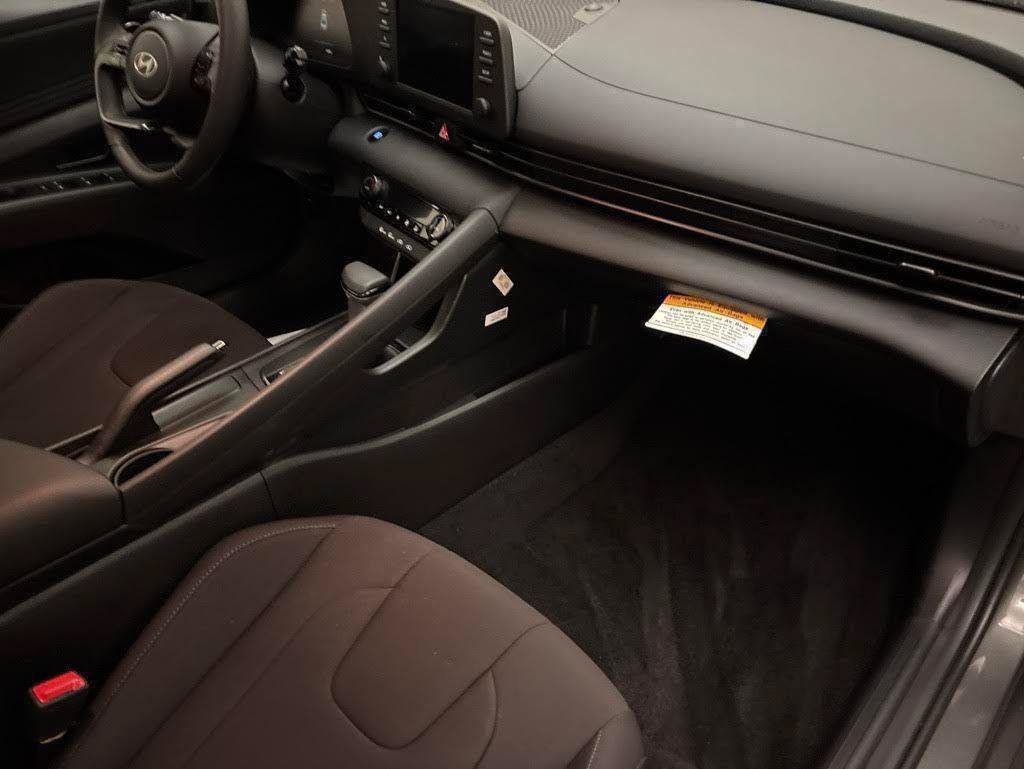New 2026 Hyundai Elantra Sport FWD image 18