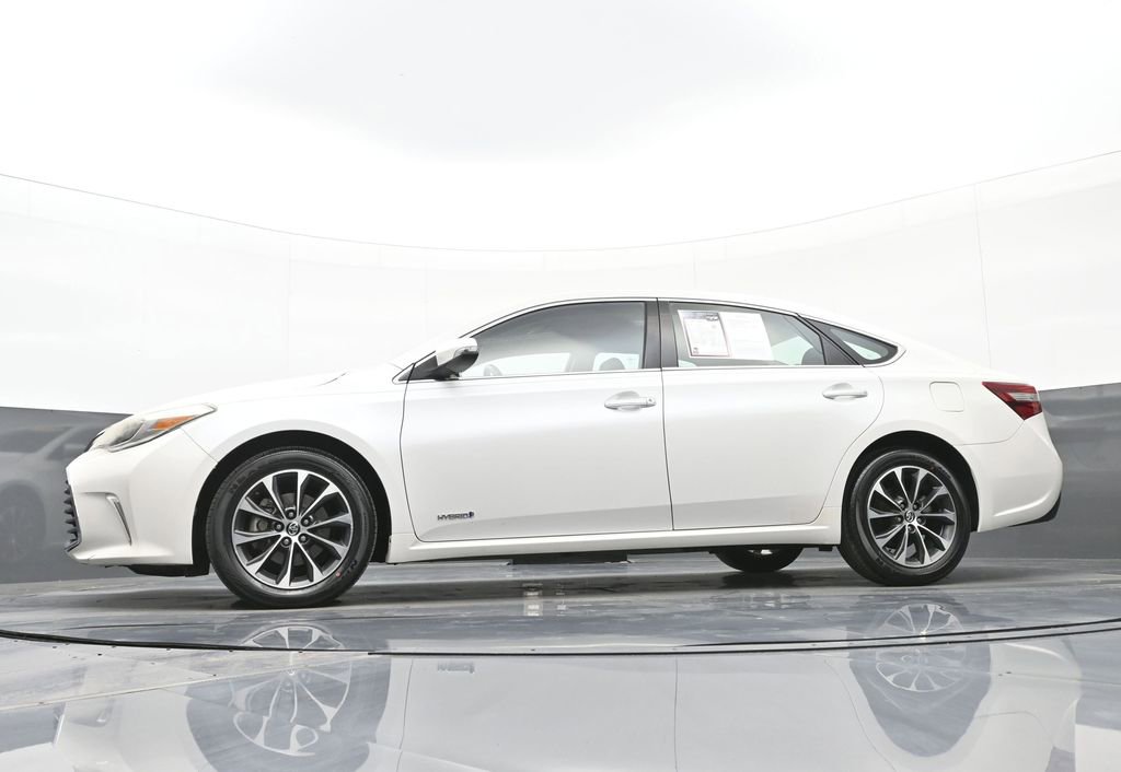 Used 2016 Toyota Avalon XLE Premium image 41