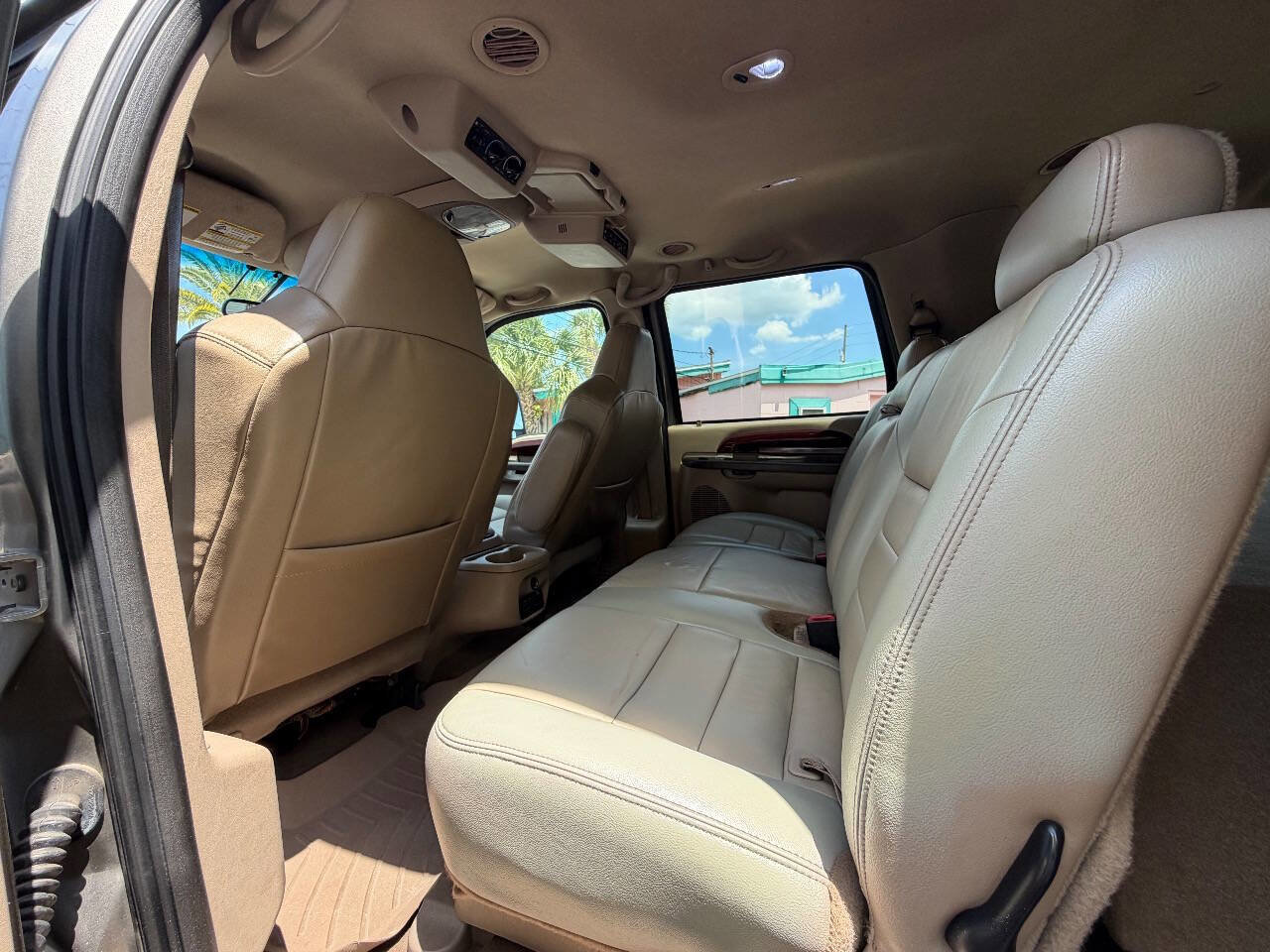 Used 2004 Ford Excursion Limited AWD/4WD image 12