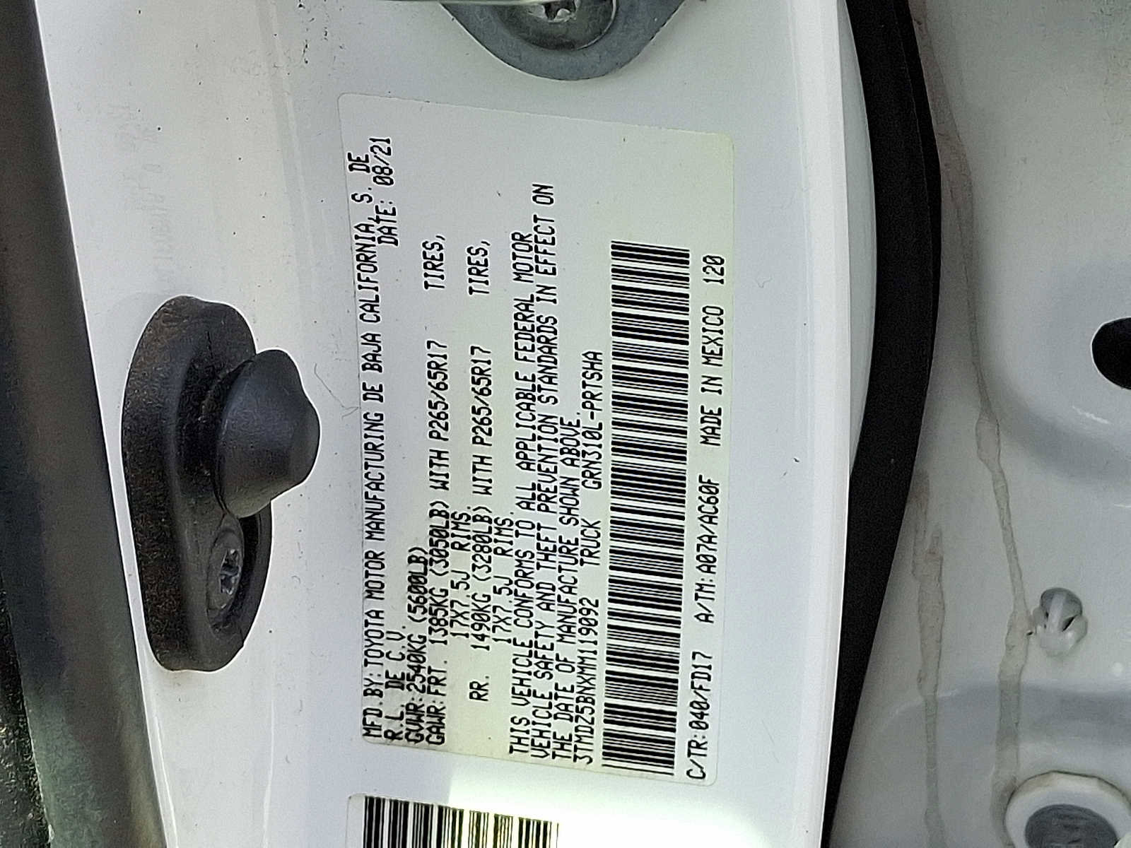 Used 2021 Toyota Tacoma TRD Sport w/ Technology Package image 26