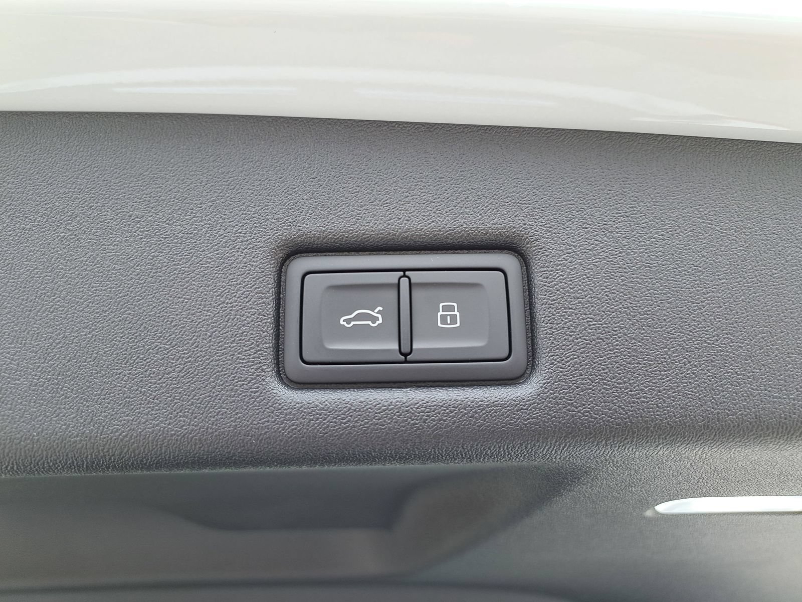 New 2026 Audi SQ5 Premium Plus AWD/4WD image 13