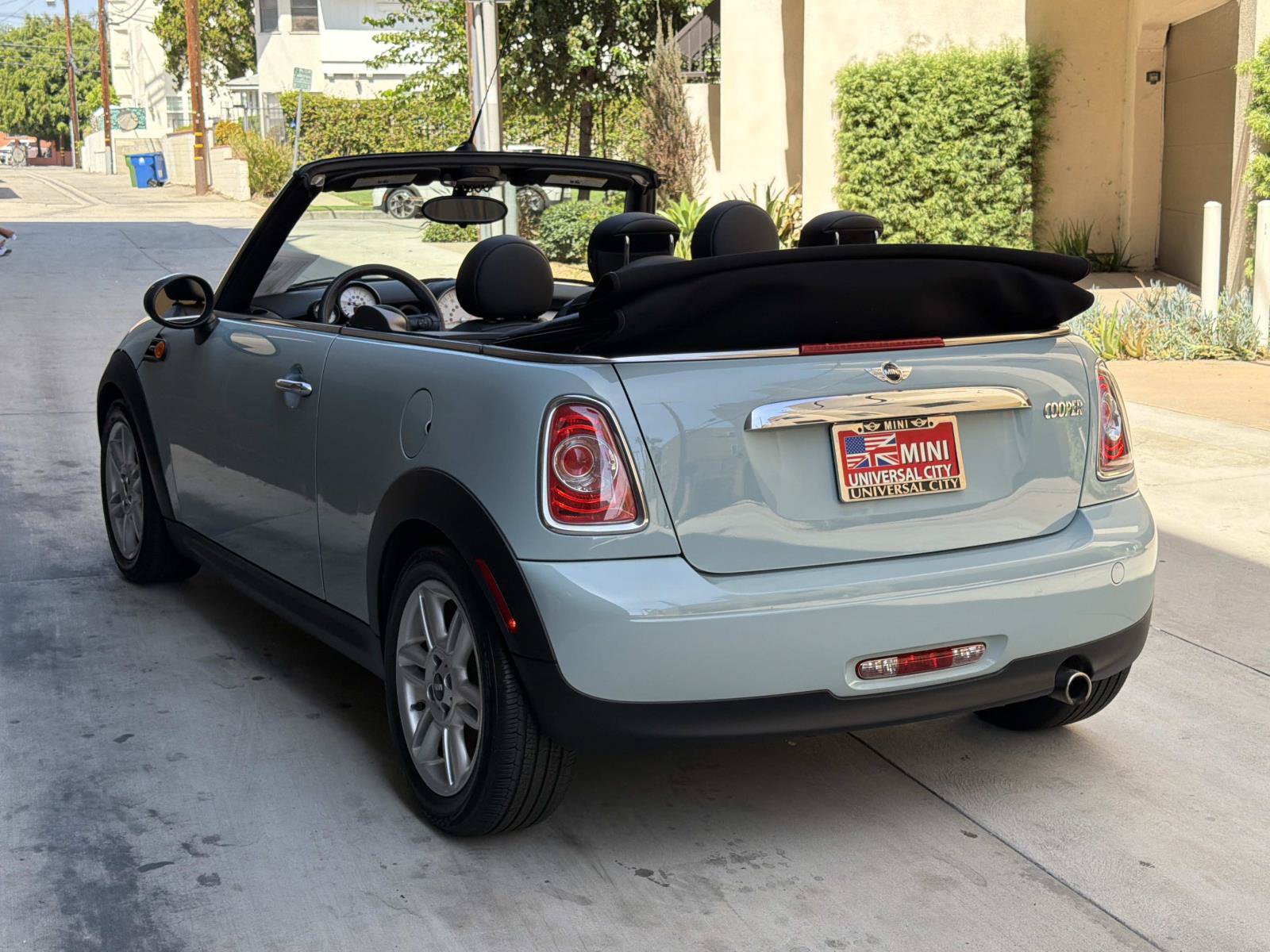 Used 2014 MINI Cooper Convertible FWD image 4
