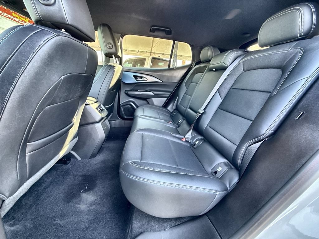 Used 2024 Chevrolet Equinox EV LT FWD image 24