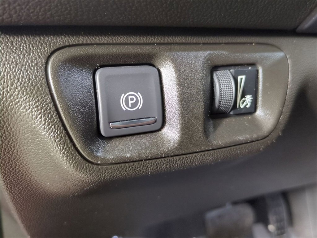 Certified 2023 GMC Acadia SLE w/ Driver Convenience Package image 18