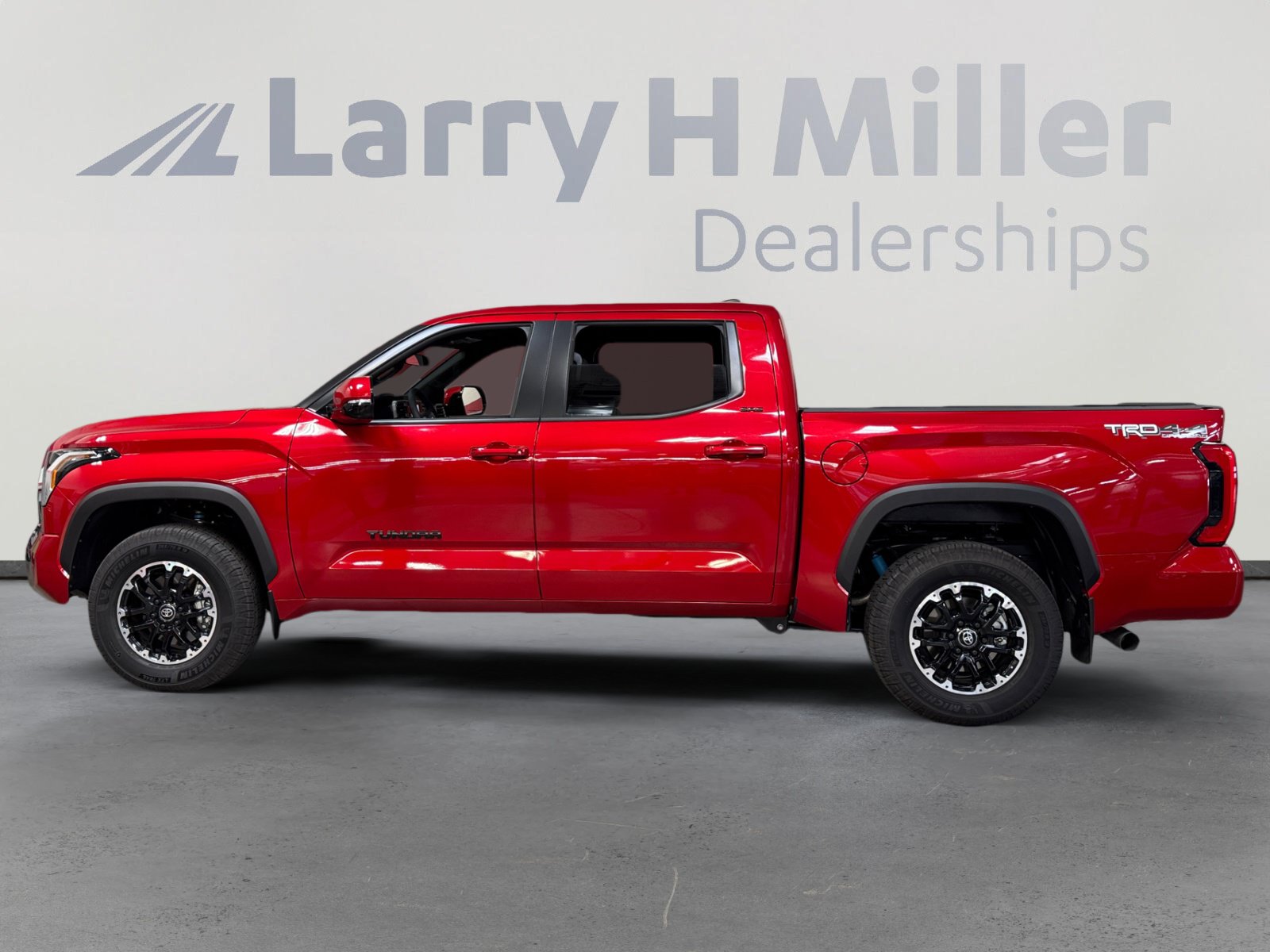 Certified 2026 Toyota Tundra SR5 w/ TRD Off-Road Package AWD/4WD image 2