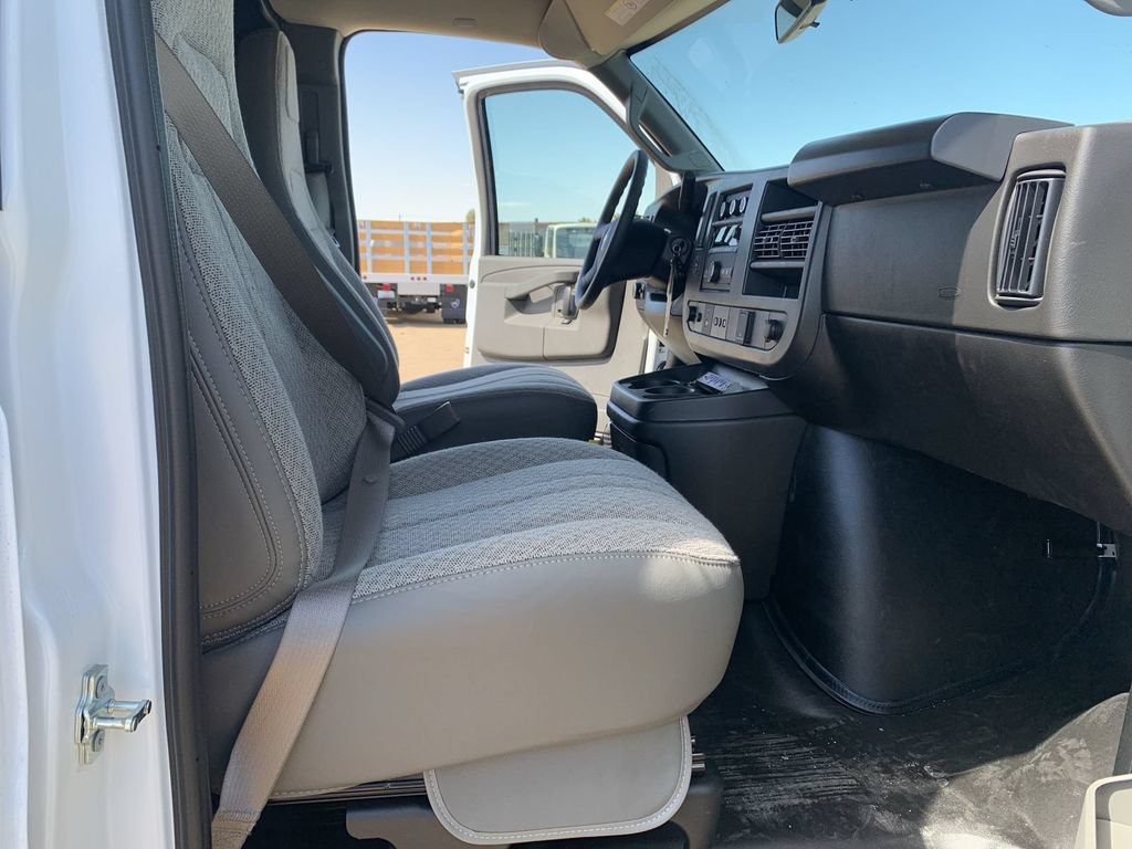 New 2026 Chevrolet Express 2500 w/ Driver Convenience Package RWD image 26
