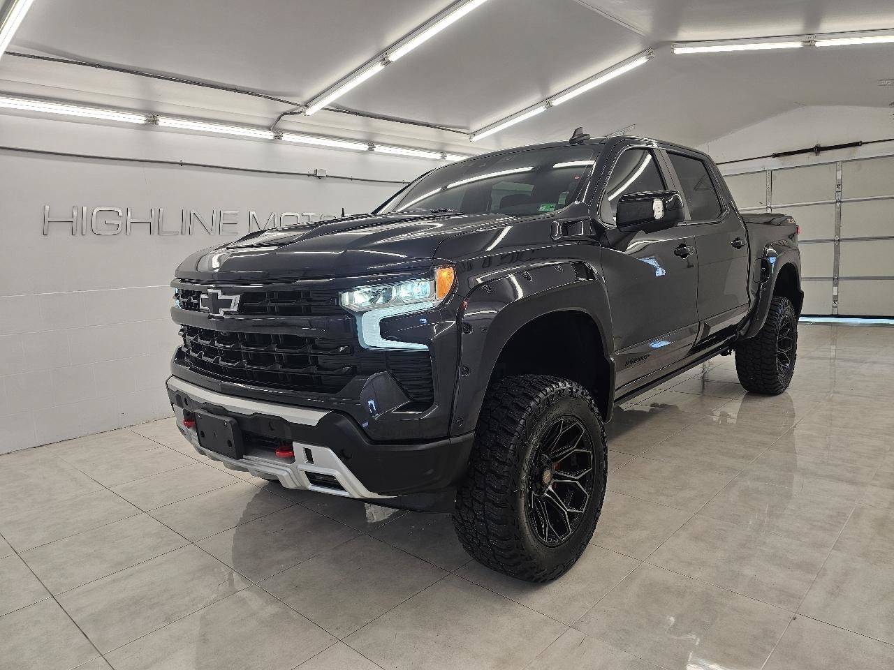 Used 2023 Chevrolet Silverado 1500 RST w/ Convenience Package II AWD/4WD image 1
