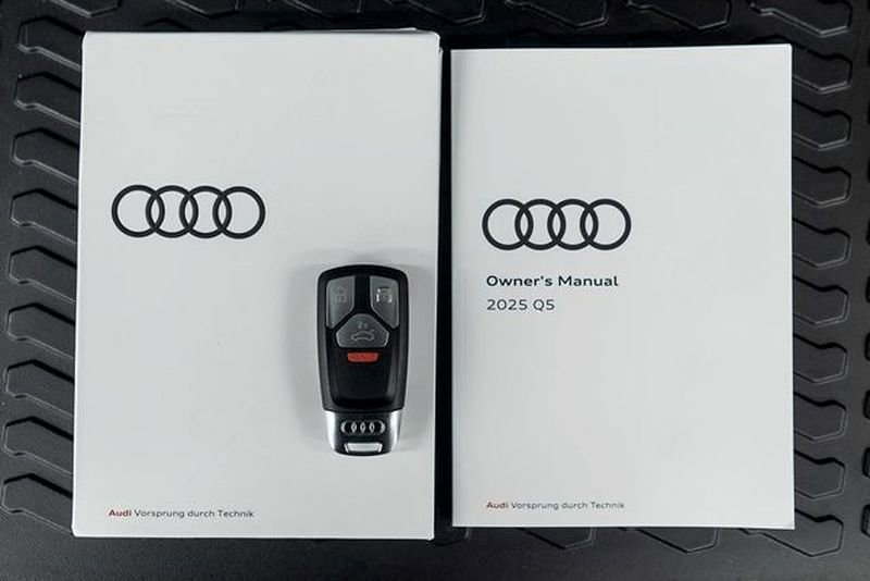Used 2025 Audi Q5 e Premium image 54