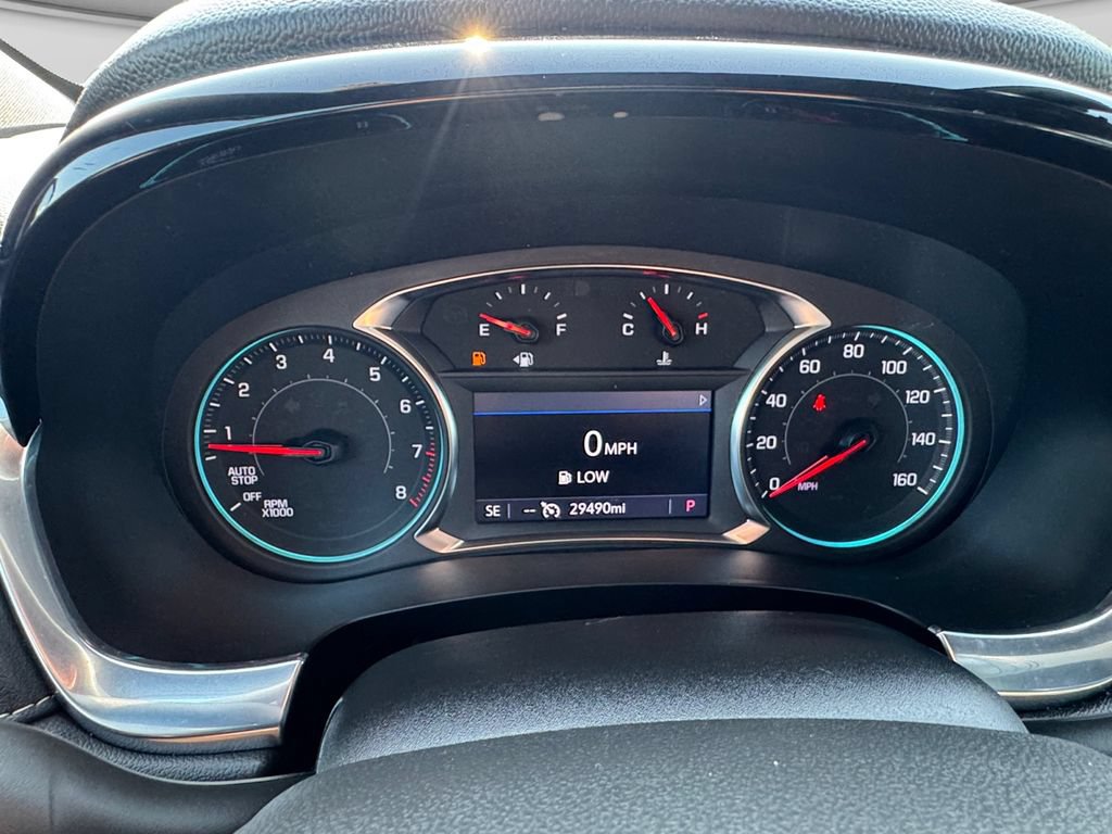 Used 2023 Chevrolet Traverse LT AWD/4WD image 14