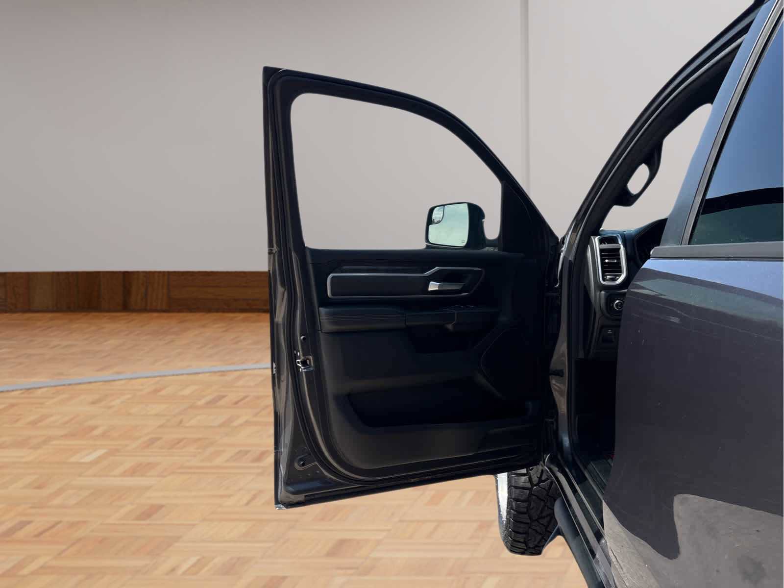 Used 2020 RAM 1500 Big Horn image 9