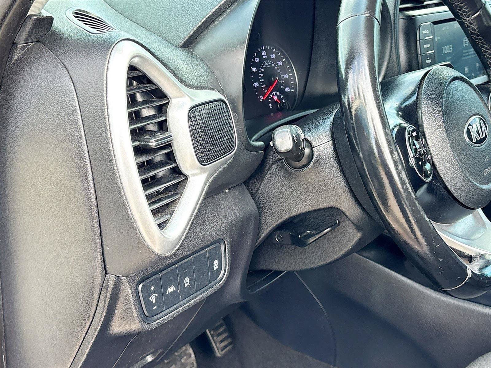 Used 2020 Kia Soul GT-Line FWD image 10