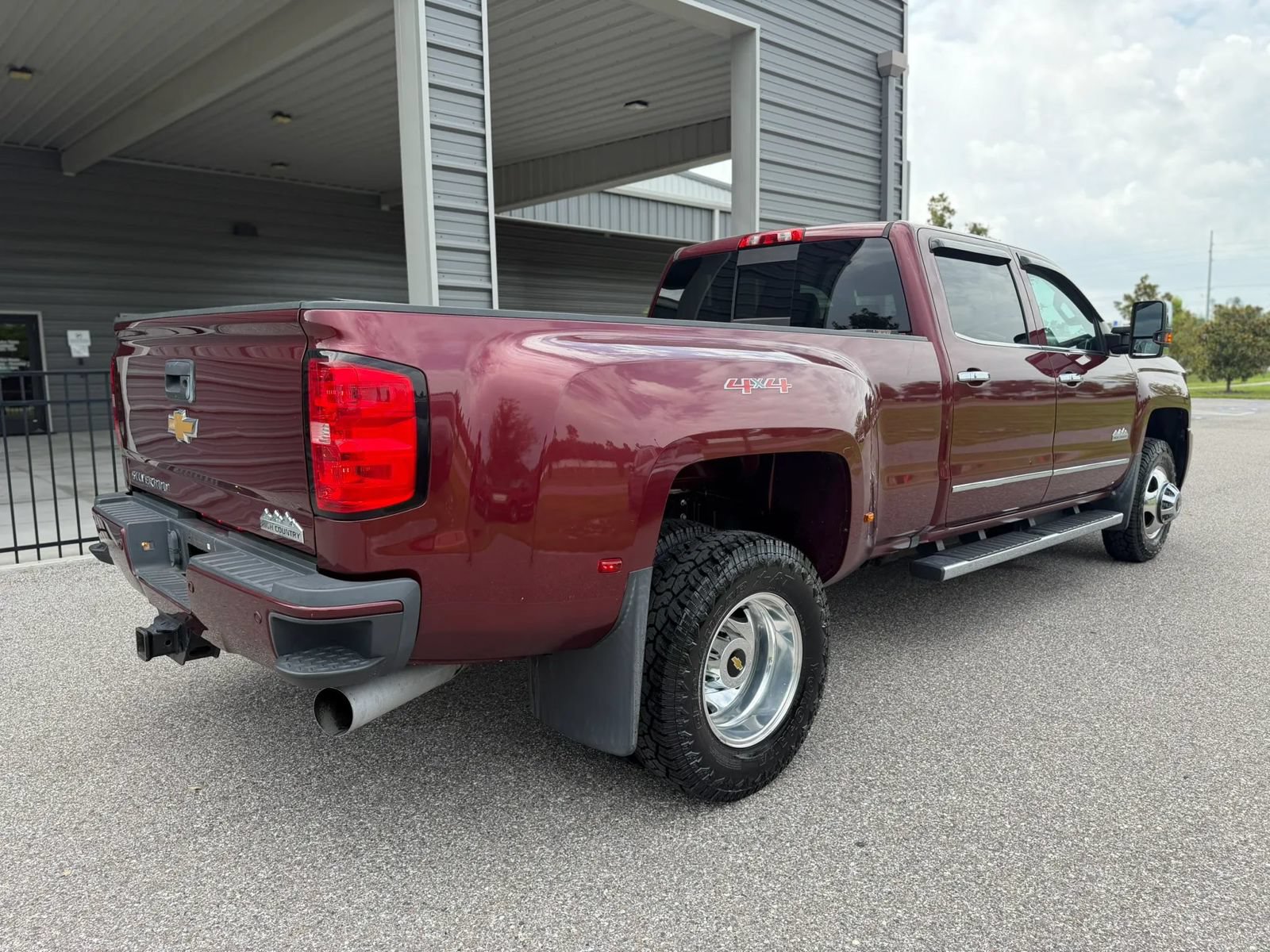 Used 2016 Chevrolet Silverado 3500 High Country w/ Duramax Plus Package AWD/4WD image 9