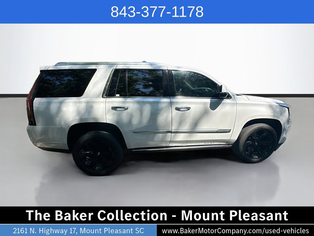 Used 2020 Cadillac Escalade Premium Luxury AWD/4WD image 4