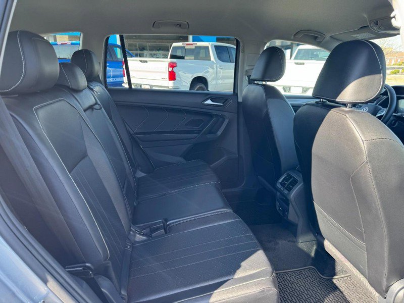 Used 2024 Volkswagen Tiguan SE image 11
