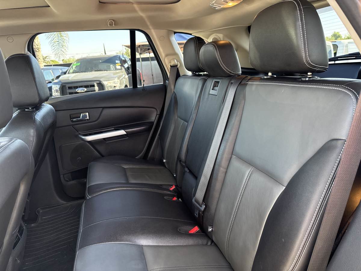 Used 2013 Ford Edge Sport w/ Driver Entry Pkg FWD image 11