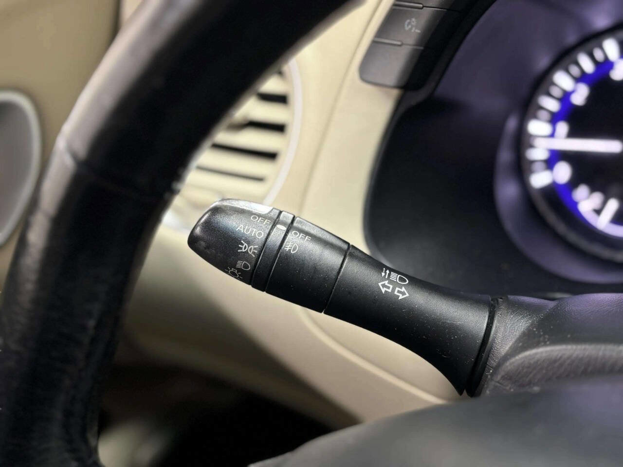 Used 2015 INFINITI QX60 AWD w/ Premium Plus Package image 38