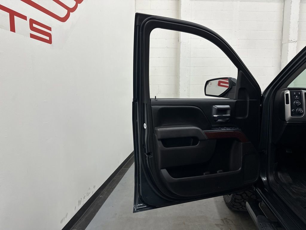 Used 2017 GMC Sierra 1500 SLE w/ SLE Value Package image 38