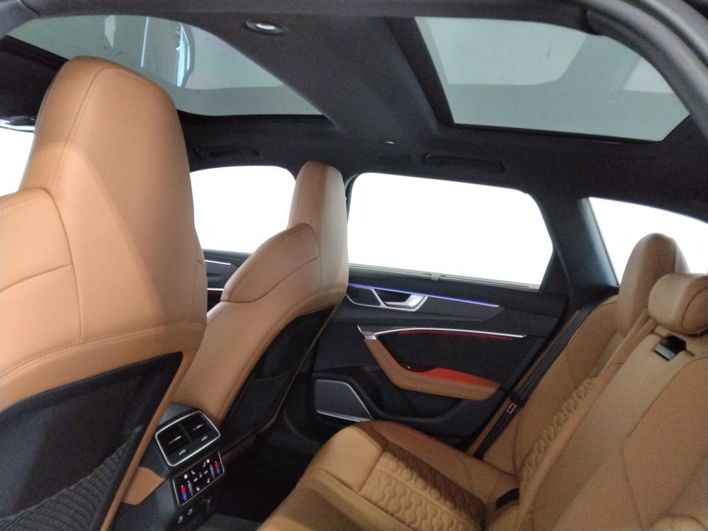 Used 2024 Audi RS 6 performance image 41