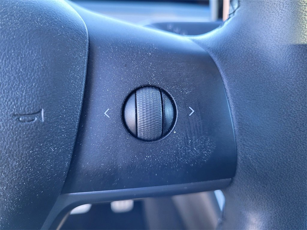 Used 2020 Tesla Model Y Performance image 22