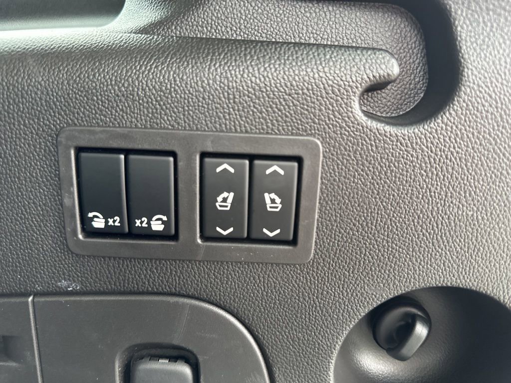 Used 2016 Cadillac Escalade ESV Luxury image 10