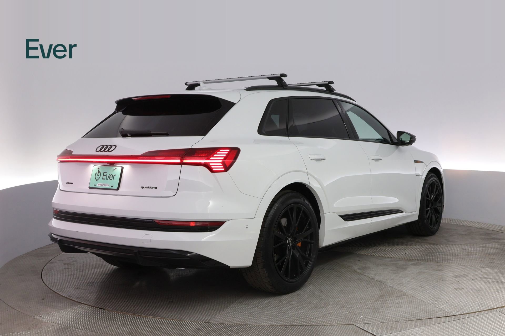 Used 2023 Audi e-tron Chronos image 3