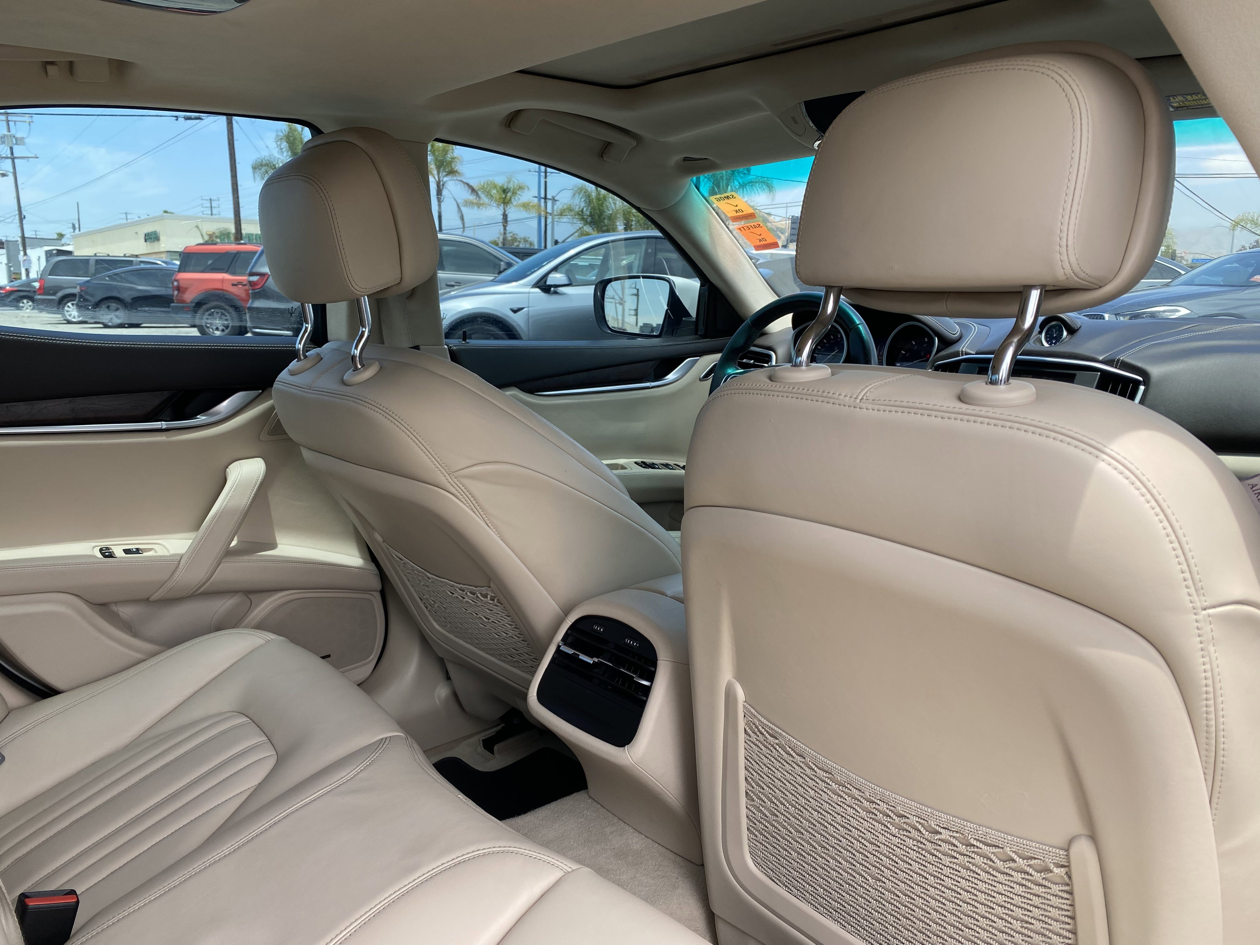 Used 2016 Maserati Ghibli RWD image 23